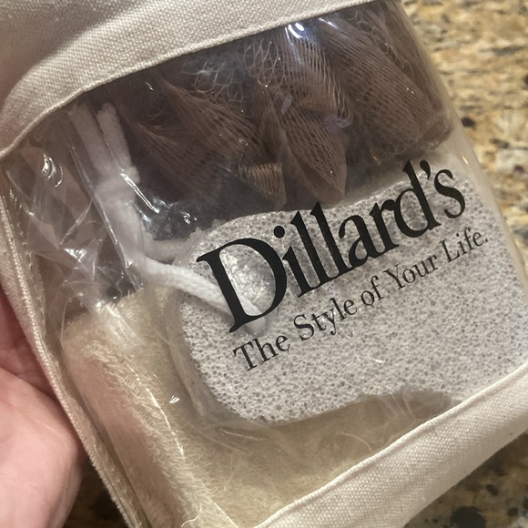 Bath/Shower set - Picture 3 of 7